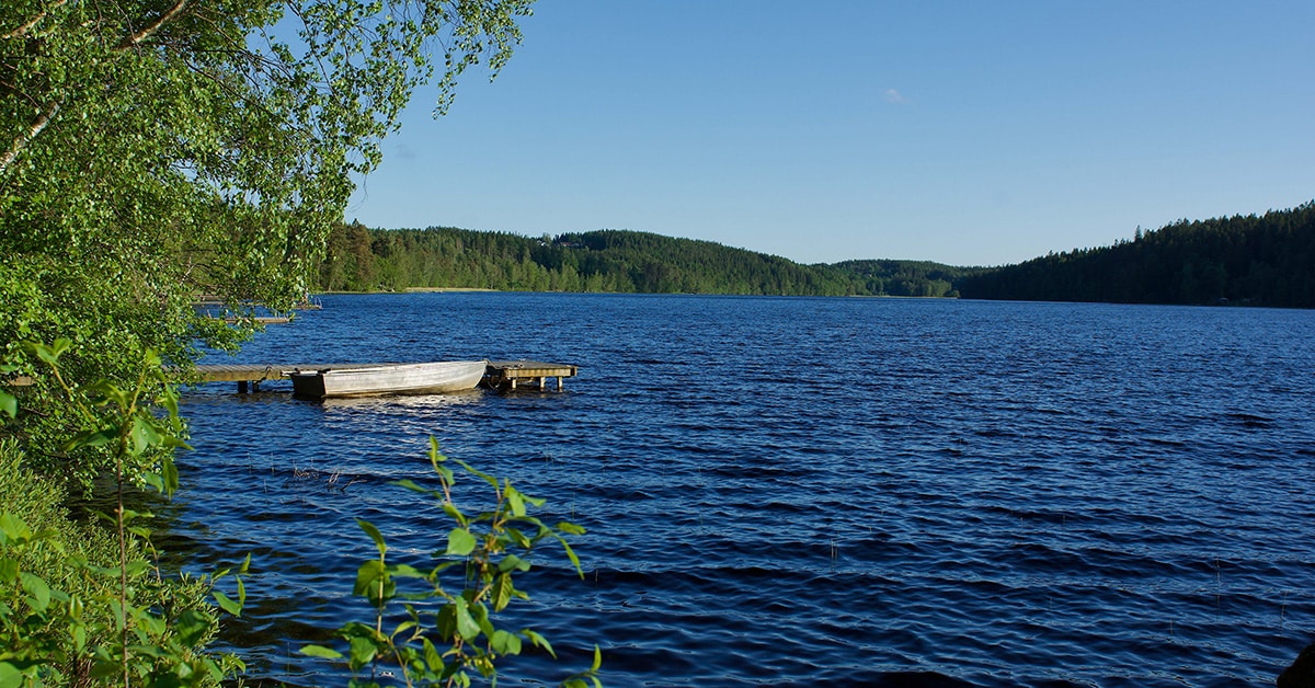 ADHD-utredning Lerum – naturlandskap med sjö i Lerums kommun
