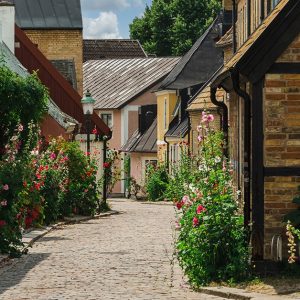 Bild på gata i Lund. I Lund kan du göra en utredning av ADHD hos oss.